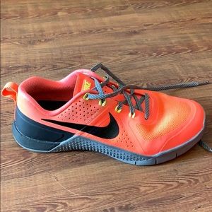 Neon Nike Metcons 4 Lifting/training sneakers